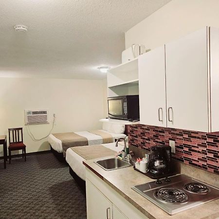 Canadian Motor Inn Grande Prairie Luaran gambar