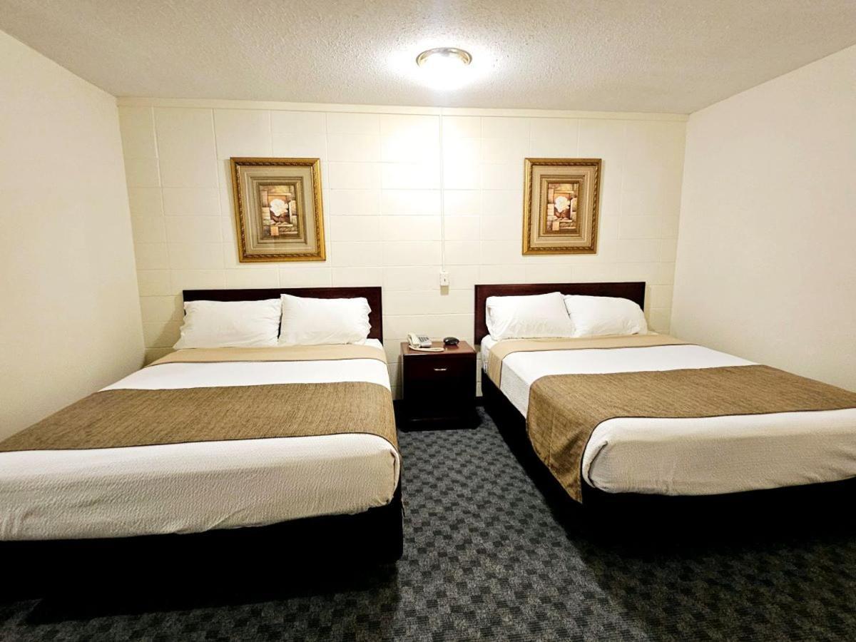 Canadian Motor Inn Grande Prairie Luaran gambar